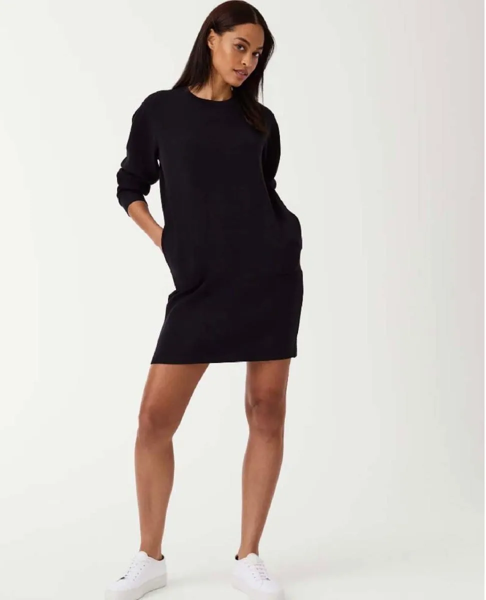 Air Essentials Crew Neck Long Sleeve Dress Very Black