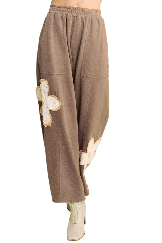 Davi & Dani Flower Patch Elastic Waist Wide Leg Pants