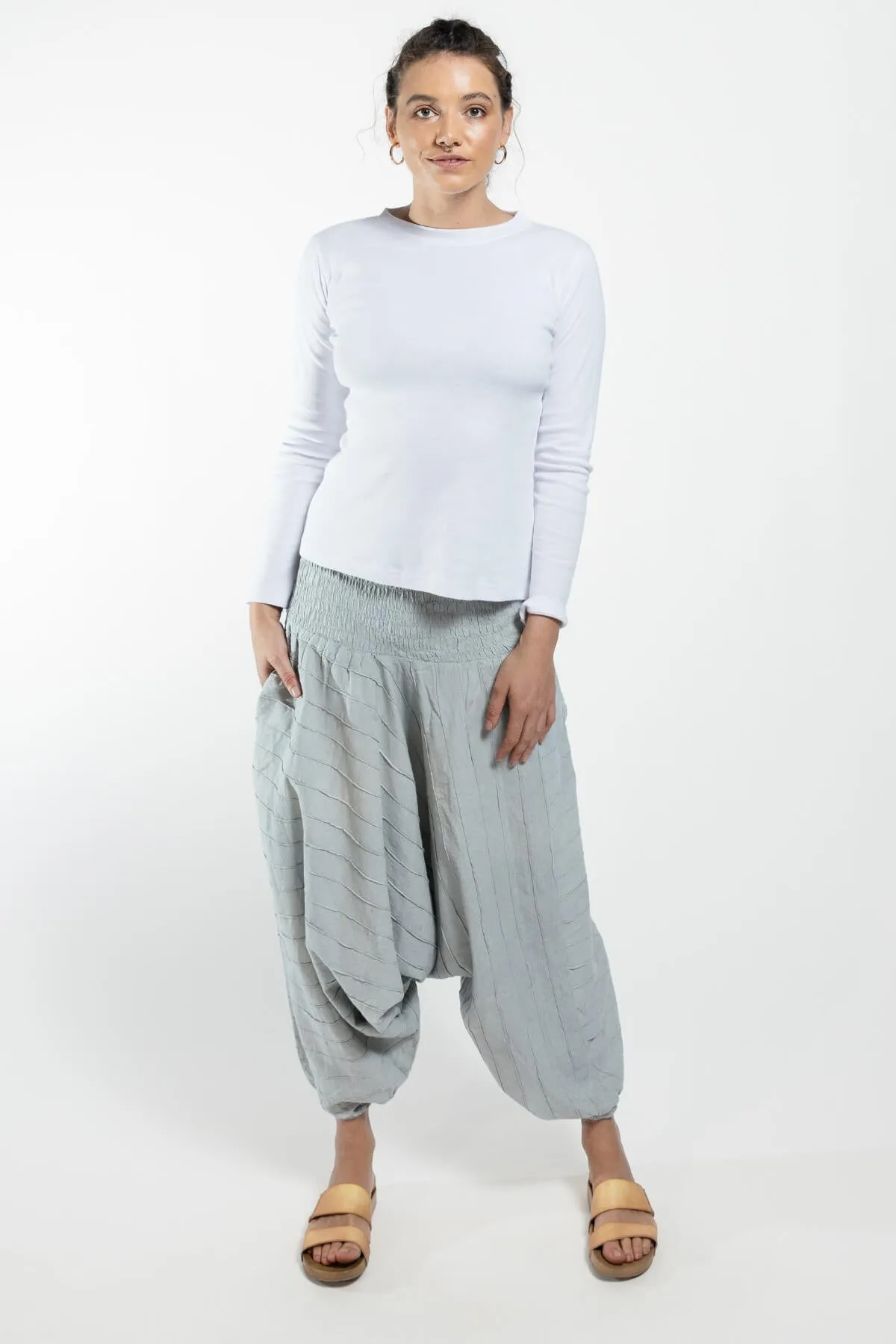 Low Crotch Pants Pintuck - Grey