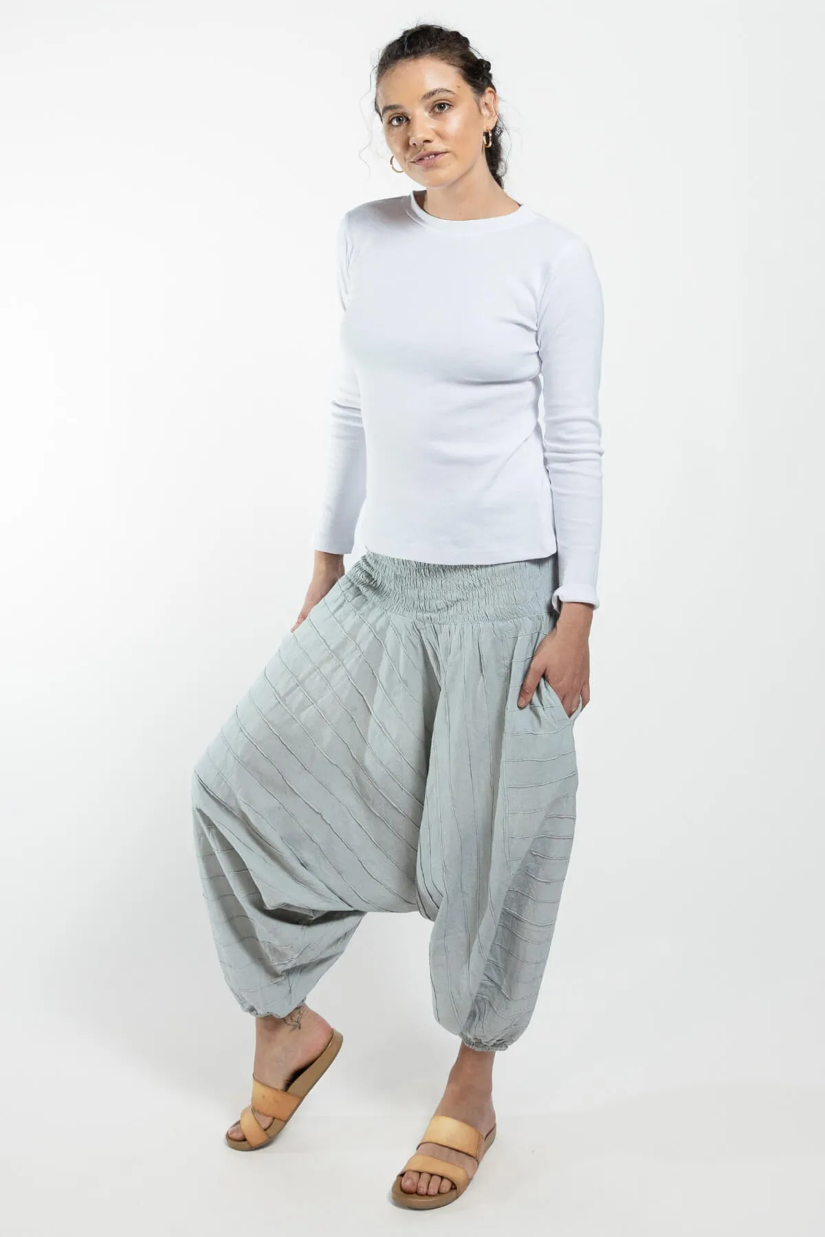 Low Crotch Pants Pintuck - Grey