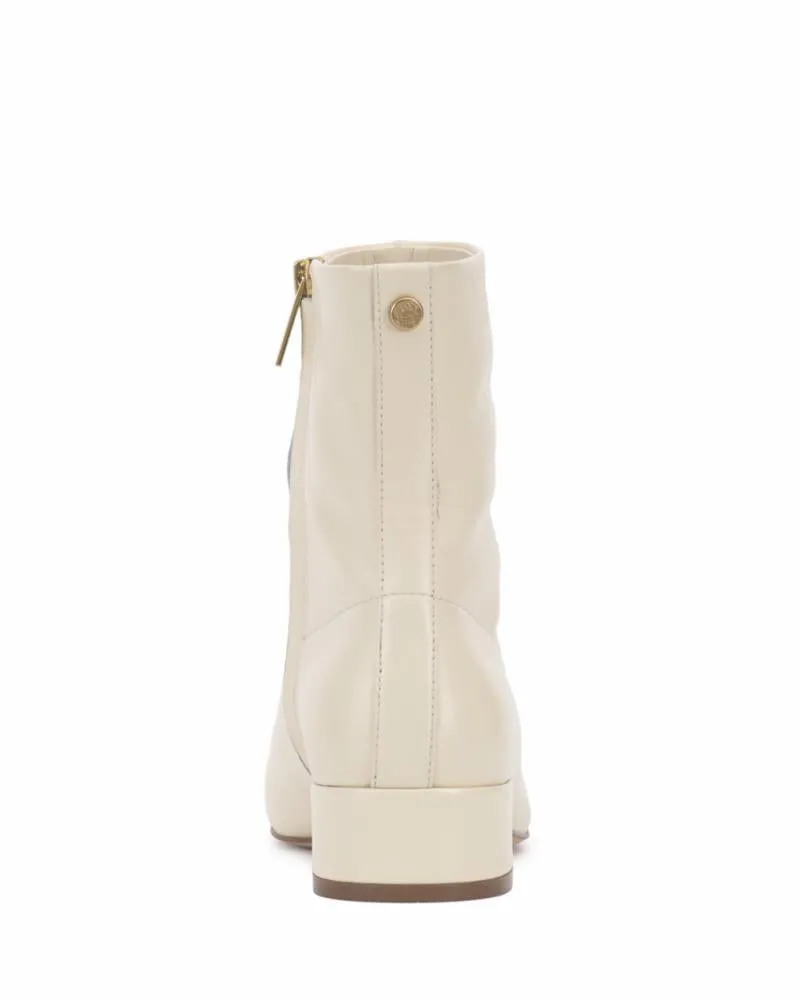 Vince Camuto Women's Findree White M